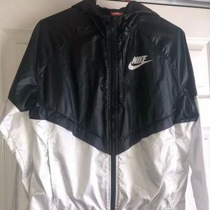 Women’s Nike Windbreaker